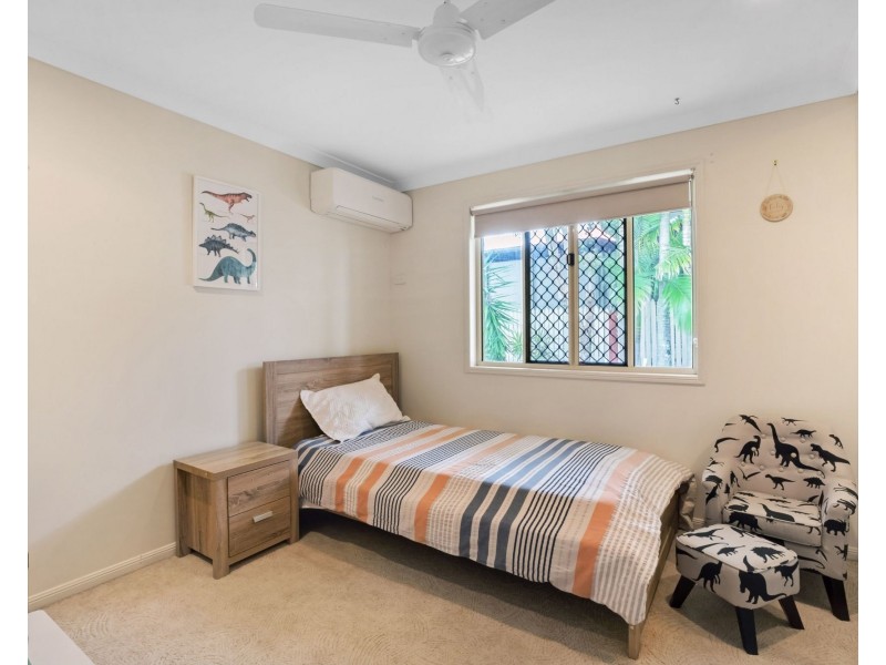 3 Douglas Crescent, Rural View QLD 4740