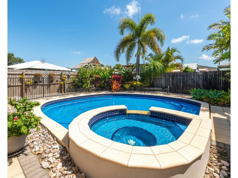 3 Cutfield Street, Glenella QLD 4740