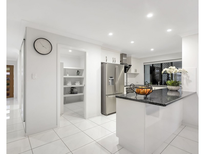 7 Logan Crescent, Erakala QLD 4740