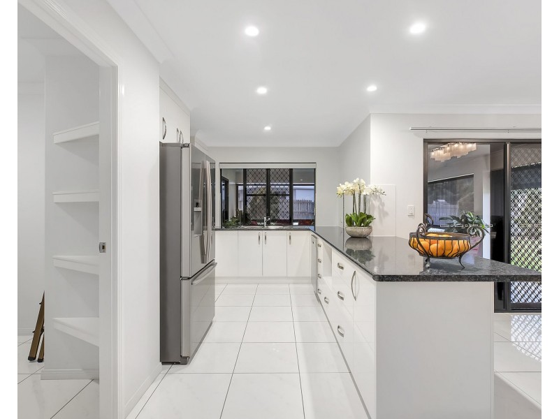 7 Logan Crescent, Erakala QLD 4740