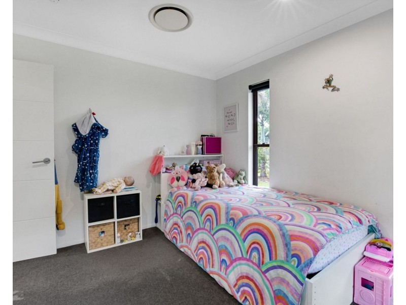 1 Compass Court, Bucasia QLD 4750