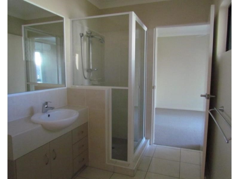 4/6A Petersen Street, North Mackay QLD 4740