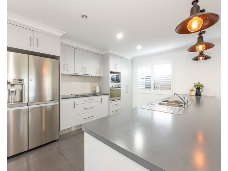 15 Rudd Street, Rural View QLD 4740