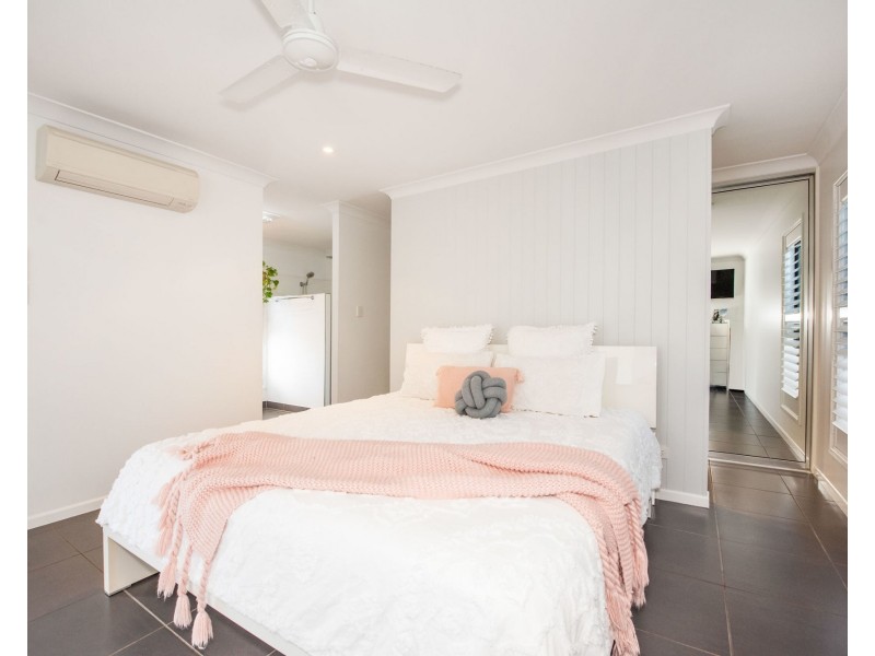 15 Rudd Street, Rural View QLD 4740