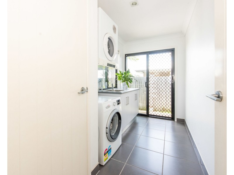 15 Rudd Street, Rural View QLD 4740