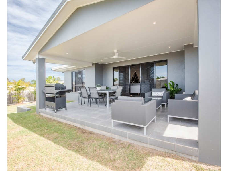 15 Rudd Street, Rural View QLD 4740