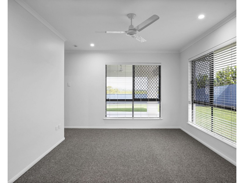 47 Dobinson Street, Bucasia QLD 4750