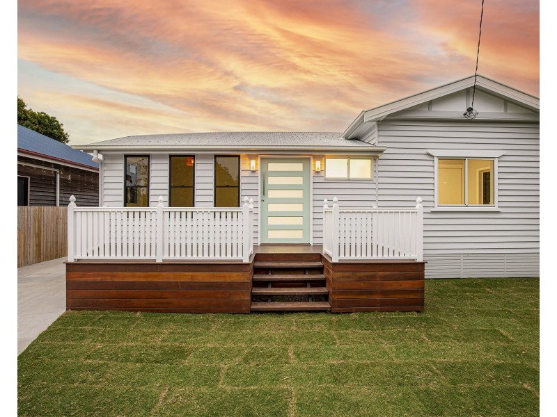 8 The Crescent, North Mackay QLD 4740