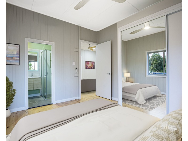 8 The Crescent, North Mackay QLD 4740