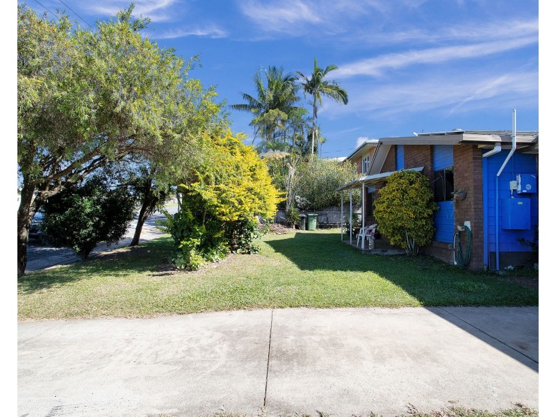 16 Peak Downs Highway, Walkerston QLD 4751