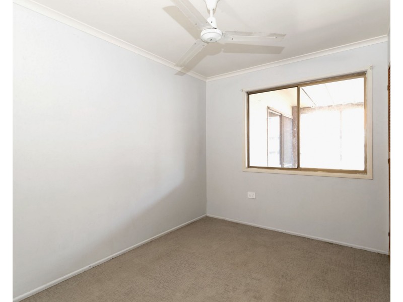 16 Peak Downs Highway, Walkerston QLD 4751