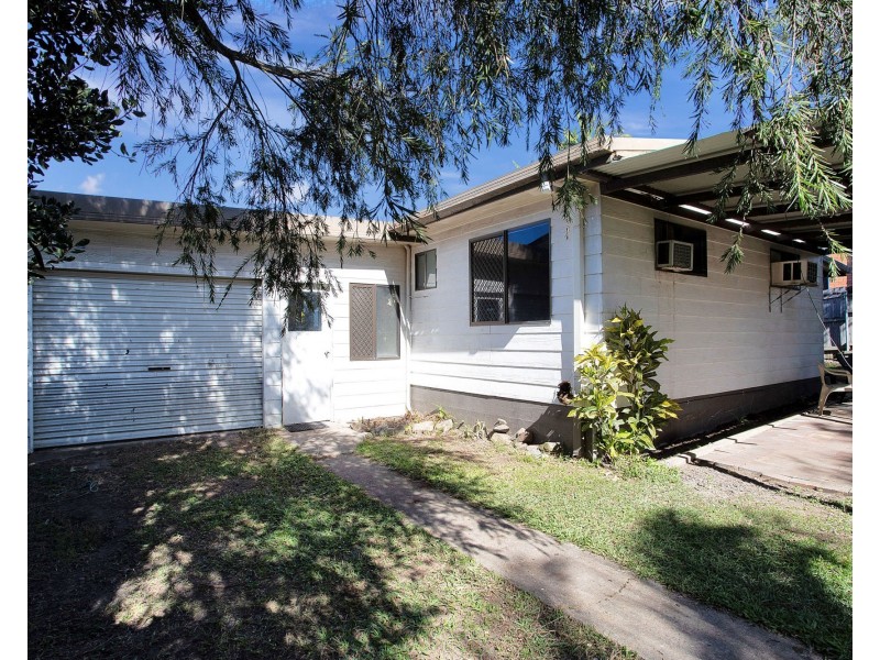 16 Peak Downs Highway, Walkerston QLD 4751