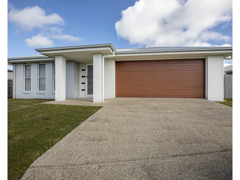 29 Dickens Avenue, Ooralea QLD 4740