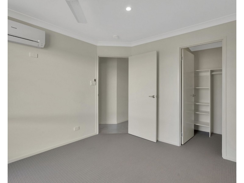 29 Dickens Avenue, Ooralea QLD 4740