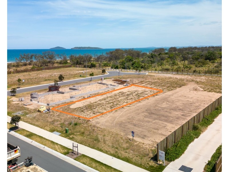 30 Seashore Crescent, Mackay Harbour QLD 4740