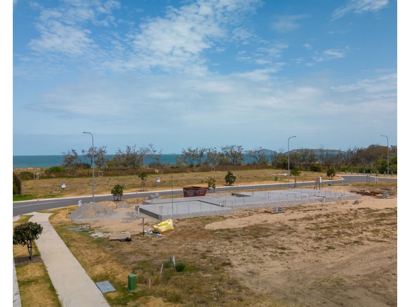 30 Seashore Crescent, Mackay Harbour QLD 4740