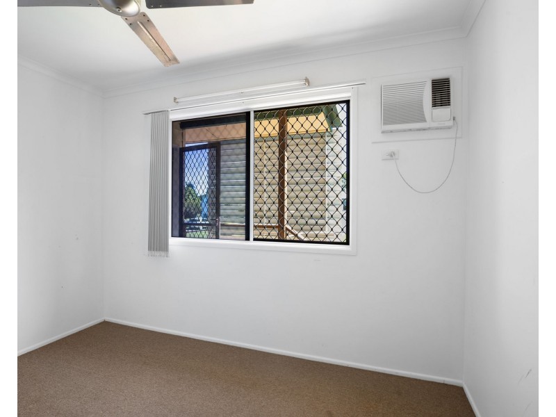 1 Dennis Street, South Mackay QLD 4740