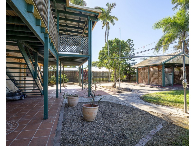 1 Dennis Street, South Mackay QLD 4740
