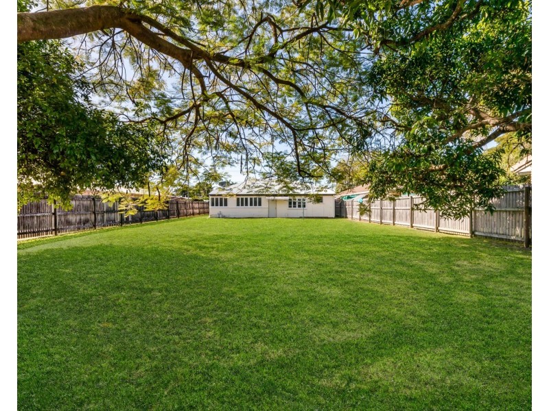 383 Bridge Road, West Mackay QLD 4740
