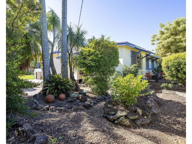 10 Downie Avenue, Bucasia QLD 4750