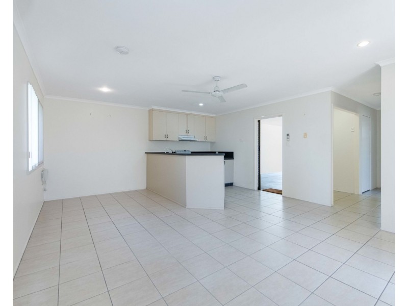 2/22A Harney Street, South Mackay QLD 4740