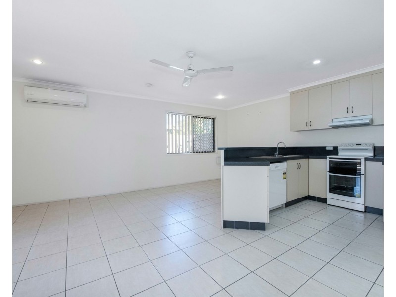 2/22A Harney Street, South Mackay QLD 4740