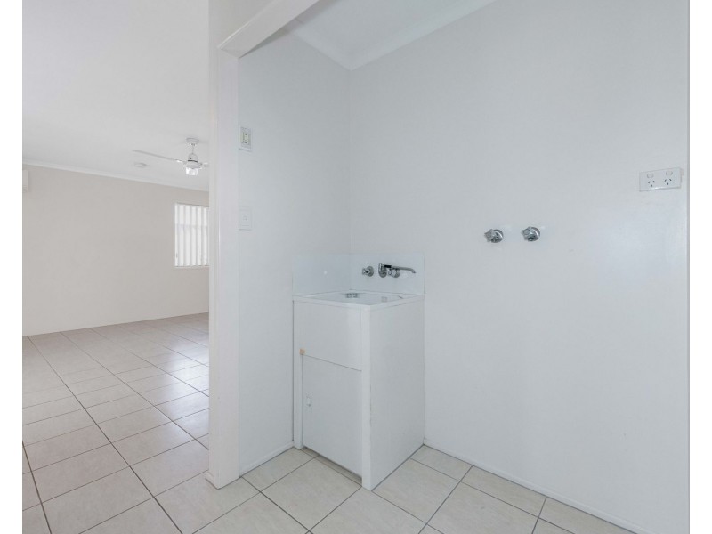 2/22A Harney Street, South Mackay QLD 4740