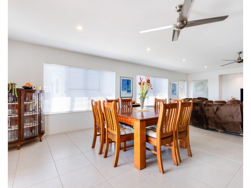 12 Douglas Crescent, Rural View QLD 4740