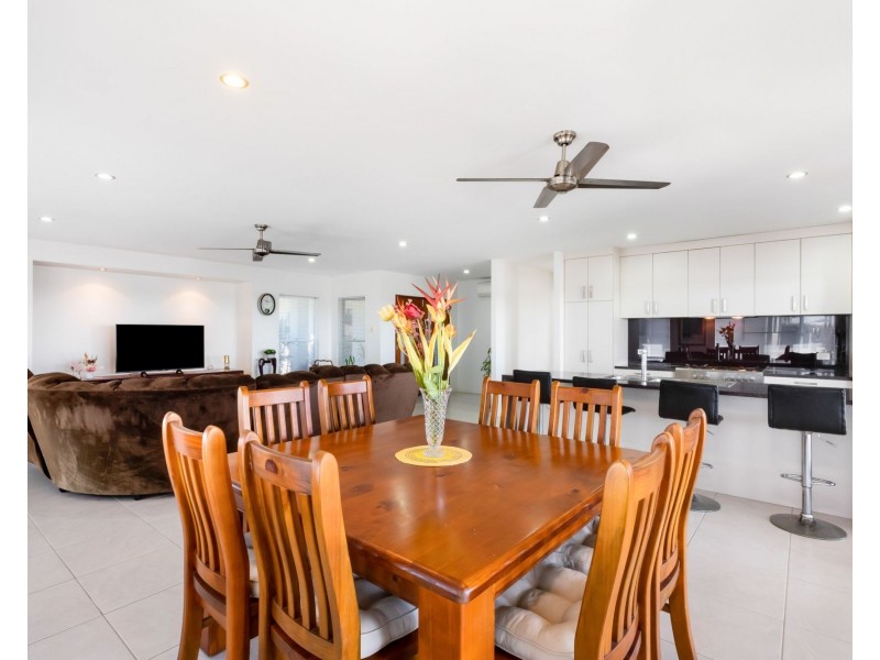 12 Douglas Crescent, Rural View QLD 4740