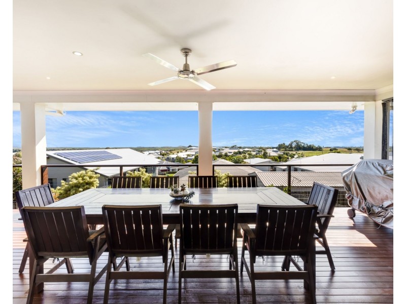 12 Douglas Crescent, Rural View QLD 4740