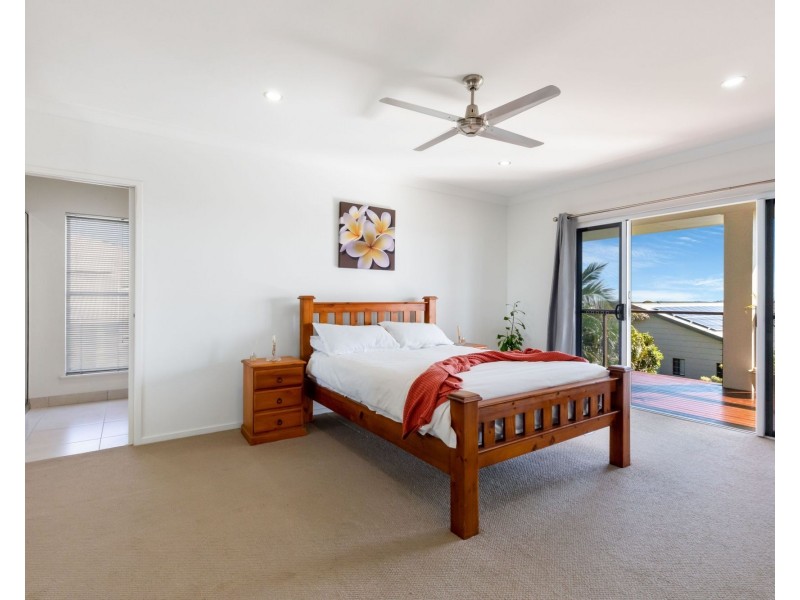 12 Douglas Crescent, Rural View QLD 4740