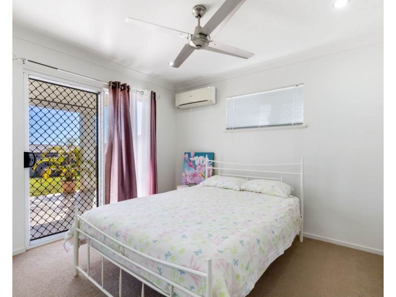 12 Douglas Crescent, Rural View QLD 4740