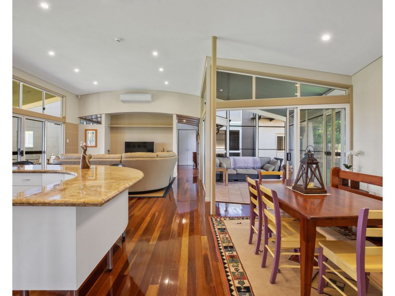 17 Aprile Court, Dumbleton QLD 4740