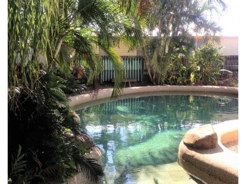 32 Holland St, West Mackay QLD 4740