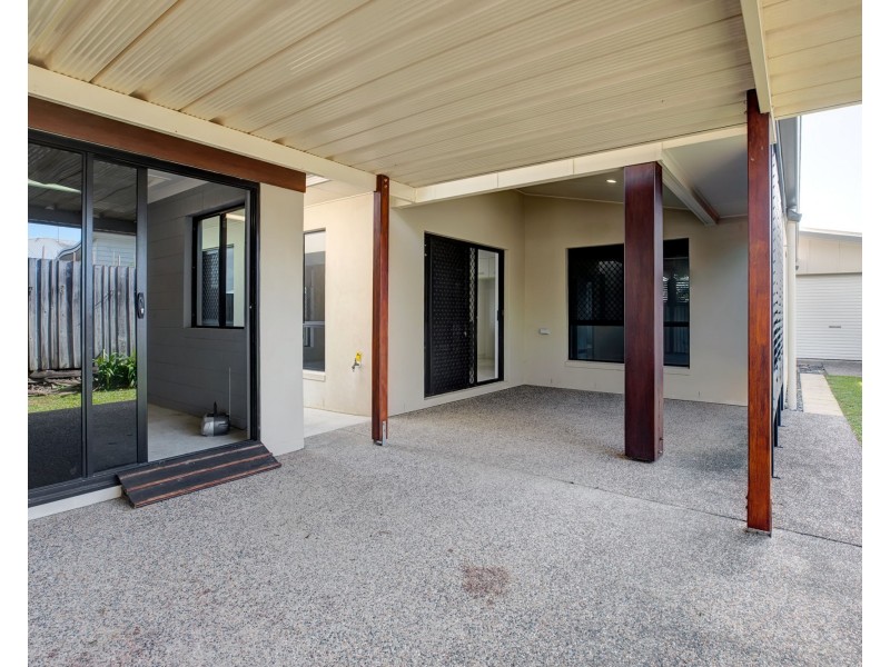 9 Sonoran Street, Rural View QLD 4740