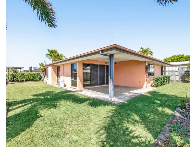 2/8 Windsor Street, Glenella QLD 4740