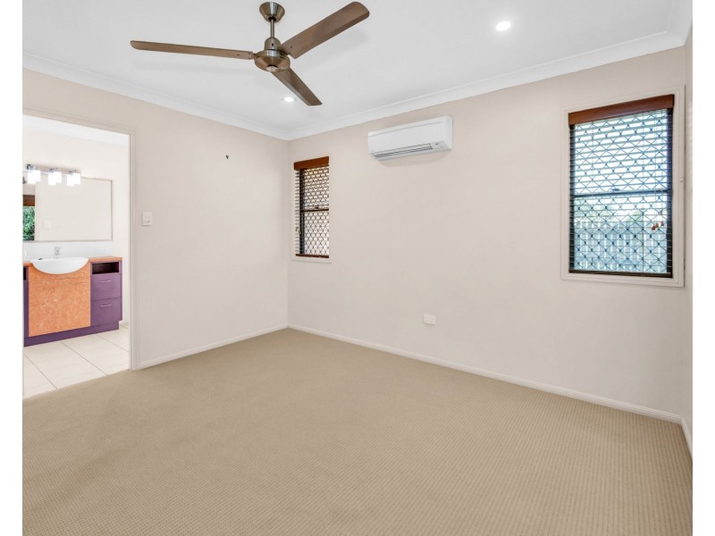 2/8 Windsor Street, Glenella QLD 4740