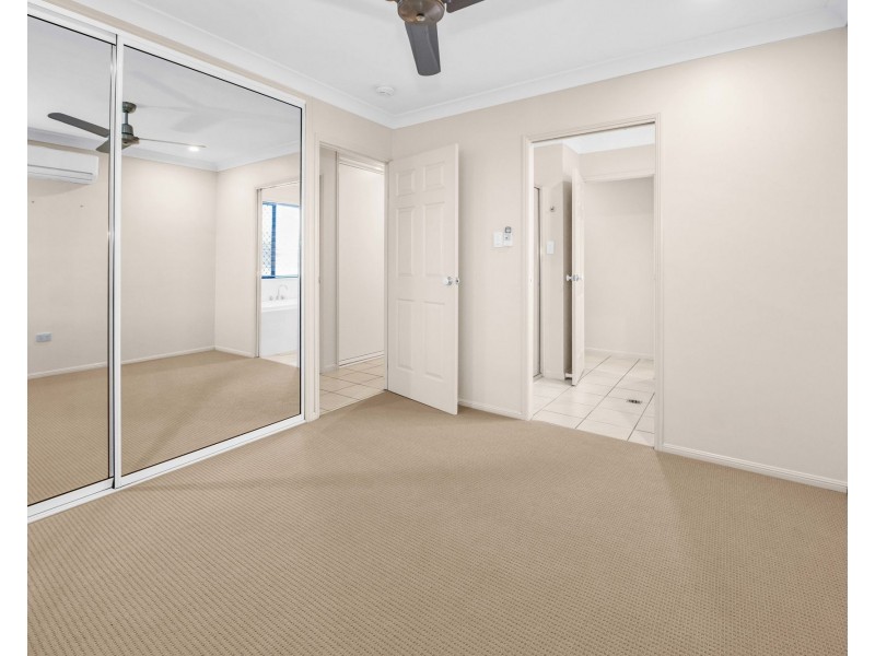 2/8 Windsor Street, Glenella QLD 4740