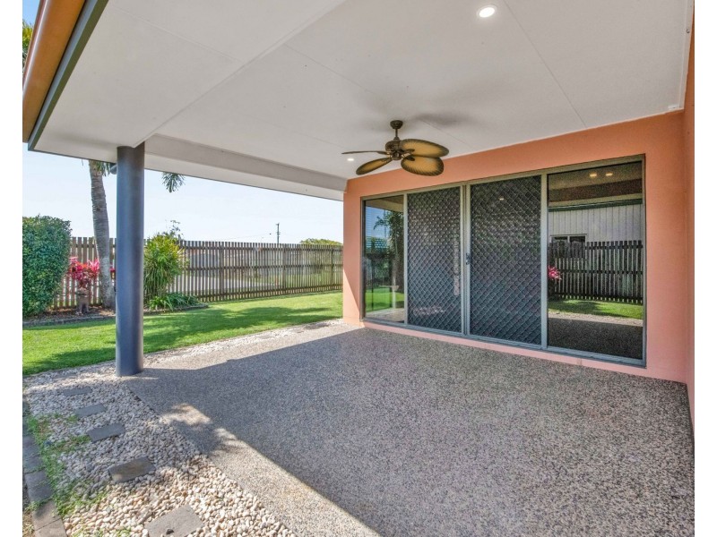 2/8 Windsor Street, Glenella QLD 4740