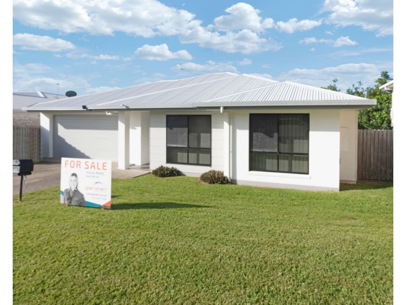27 Village Circuit, Eimeo QLD 4740