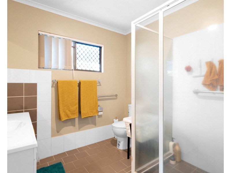 2/18 Clements Street, South Mackay QLD 4740