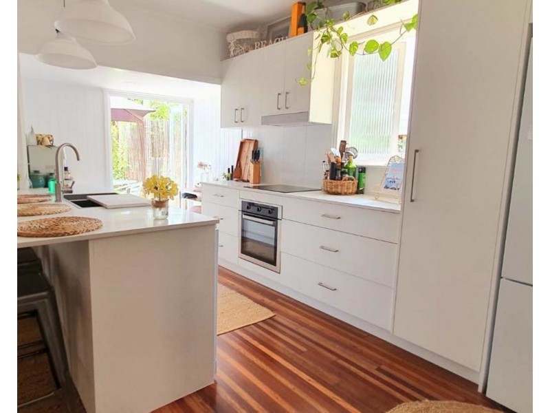 4 Eagle Street, Slade Point QLD 4740