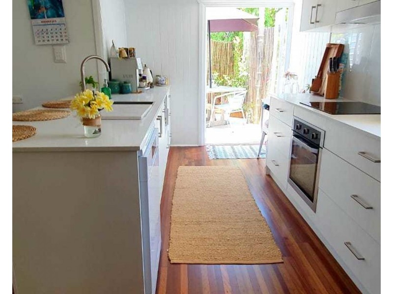 4 Eagle Street, Slade Point QLD 4740