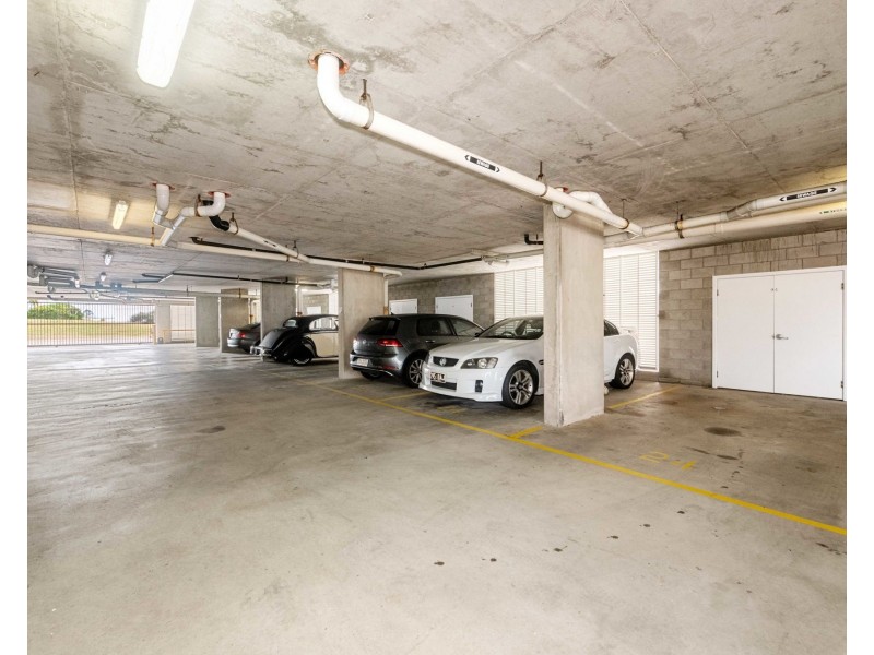 24/8 Southern Breakwater Access, Mackay Harbour QLD 4740