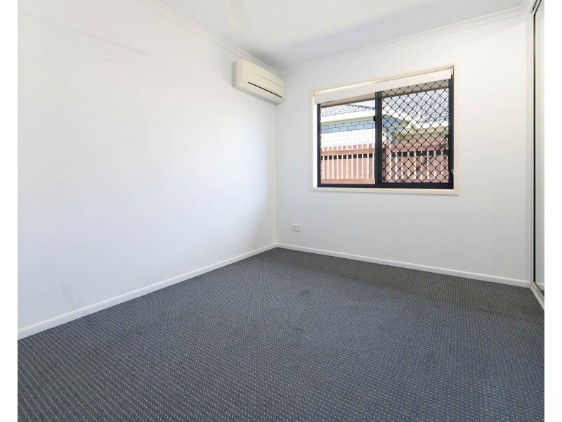 11 Sunseeker Court, Blacks Beach QLD 4740