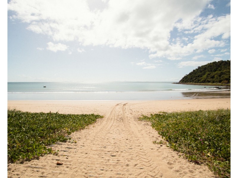 22 Blue Beach Boulevard, Haliday Bay QLD 4740