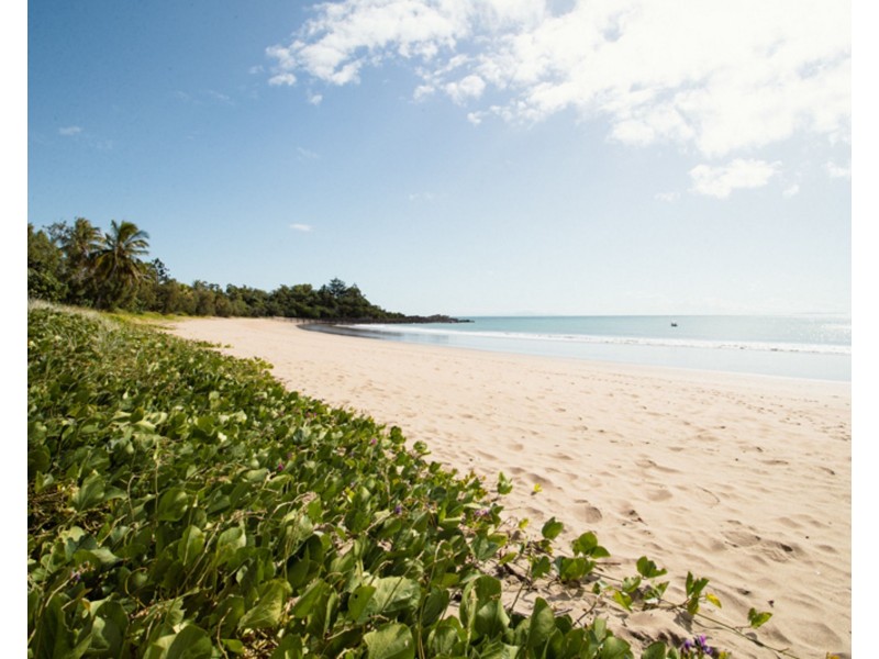 22 Blue Beach Boulevard, Haliday Bay QLD 4740