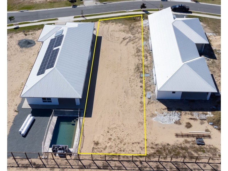 12 Seashore Crescent, Mackay Harbour QLD 4740