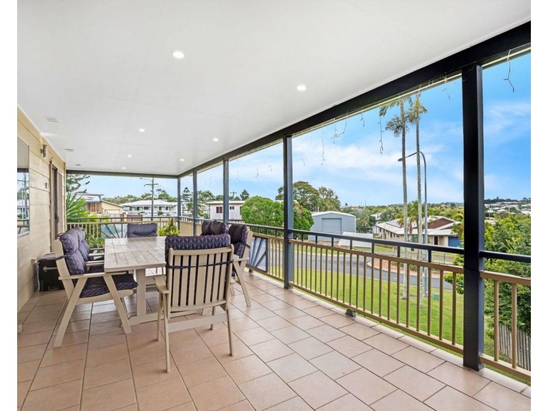 1 Arana Drive, Rural View QLD 4740