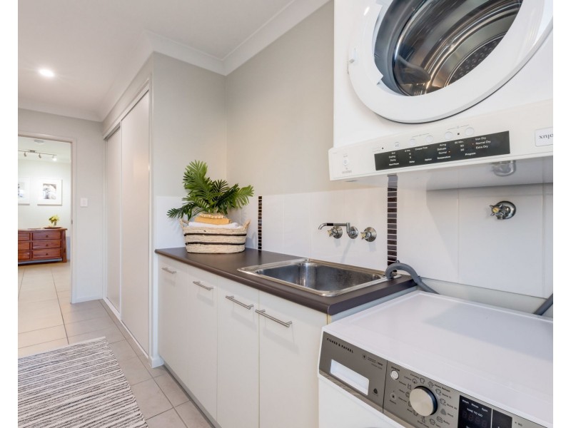 39 Canecutters Drive, Ooralea QLD 4740